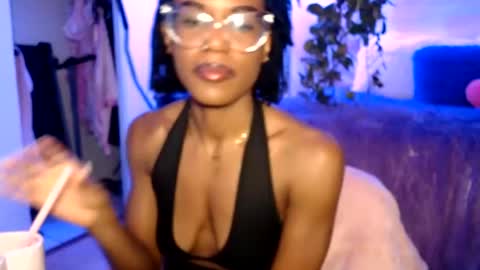 Snapshot of msemonibrown chatting on 07-07-26, 06:47 CocoSage online show from 07-07-26, 06:47