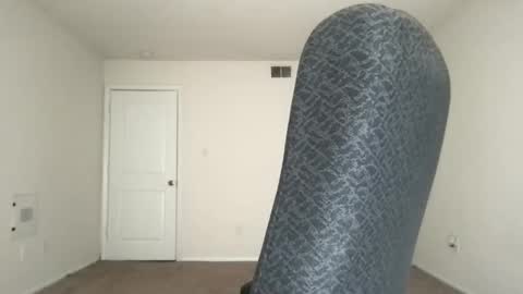 Chocolate  Candy   Stick online show from 03-19-26, 06:01