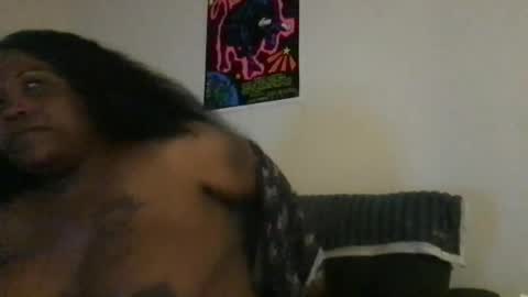 Snapshot of msjonemillion chatting on 07-05-26, 11:45 Chocolate Candy Stick online show from 07-05-26, 11:45