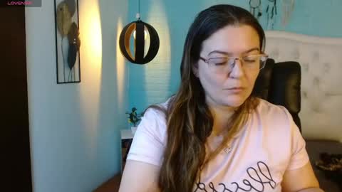 Jossie online show from 05-20-26, 03:24