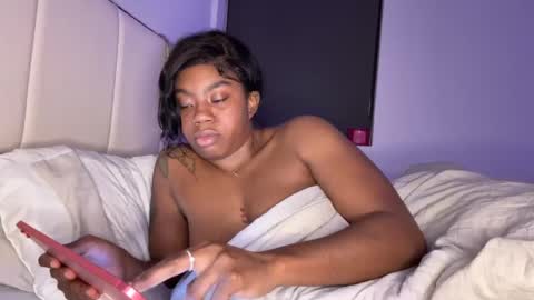 mskitty000 online show from 03-23-26, 02:26