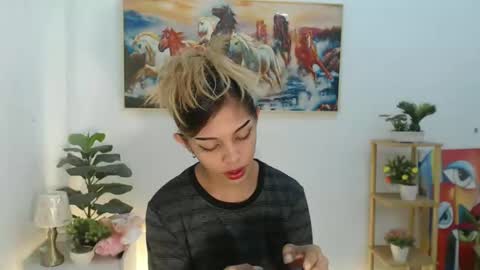 Snapshot of msmeygan chatting on 12-25-24, 05:48 msmeygan online show from 12-25-24, 05:48