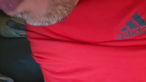 Snapshot of mtman5 chatting on 12-18-25, 01:55 mtman5 online show from 12-18-25, 01:55