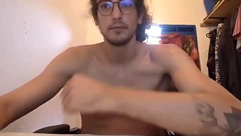 Snapshot of mttz13 chatting on 02-04-25, 12:44 Matt Boy online show from 02-04-25, 12:44