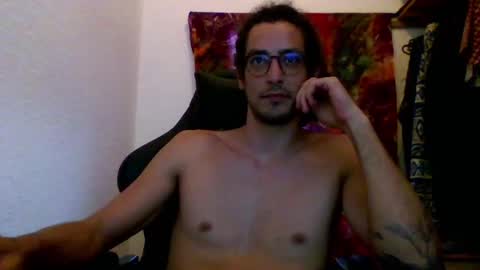 Snapshot of mttz13 chatting on 02-04-25, 04:50 Matt Boy online show from 02-04-25, 04:50