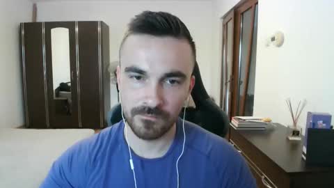 Snapshot of mu5clemania chatting on 05-09-26, 04:01 Victor online show from 05-09-26, 04:01