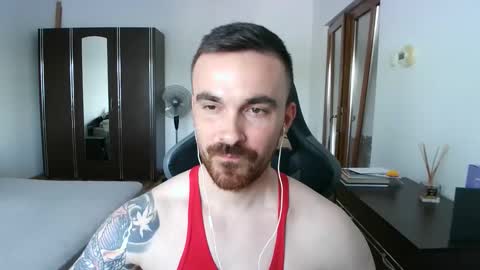 Snapshot of mu5clemania chatting on 05-15-26, 03:19 Victor online show from 05-15-26, 03:19