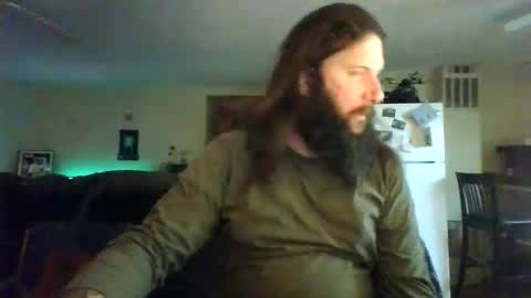 Snapshot of mudge chatting on 01-24-25, 03:54 Mudge online show from 01-24-25, 03:54