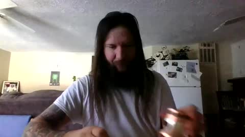 Snapshot of mudge chatting on 02-22-25, 03:25 Mudge online show from 02-22-25, 03:25