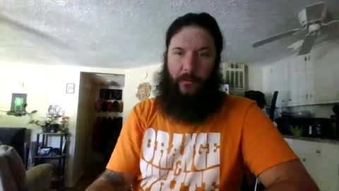 Snapshot of mudge chatting on 07-01-26, 05:12 Mudge online show from 07-01-26, 05:12