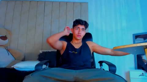 Snapshot of muichiro_tokito1 chatting on 02-02-25, 03:54 muichiro tokito1 online show from 02-02-25, 03:54