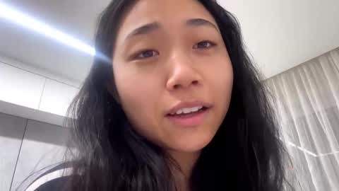 Mia online show from 03-02-26, 10:11