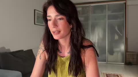 Snapshot of mulaniha chatting on 07-25-26, 06:05 Mulaniha online show from 07-25-26, 06:05