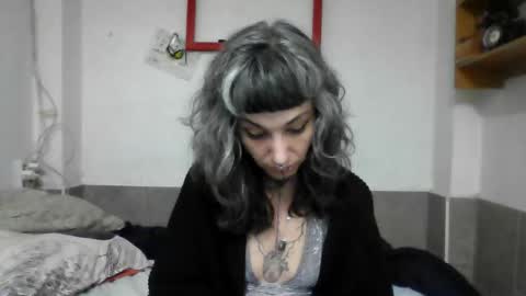 Snapshot of mulderandvalkyrie chatting on 10-23-25, 07:12 mulderandvalkyrie online show from 10-23-25, 07:12