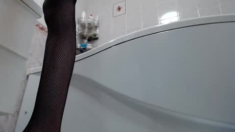 Mullty online show from 12-24-24, 01:59