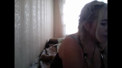 Snapshot of multiply_orgazm chatting on 02-09-25, 10:31 Multiply orgazm online show from 02-09-25, 10:31