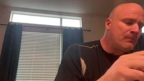 Snapshot of multipopper chatting on 02-23-25, 10:42 multipopper online show from 02-23-25, 10:42