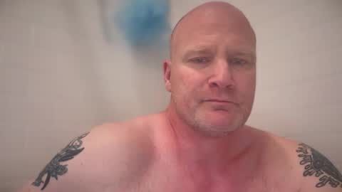 Snapshot of multipopper chatting on 04-18-26, 12:14 multipopper online show from 04-18-26, 12:14