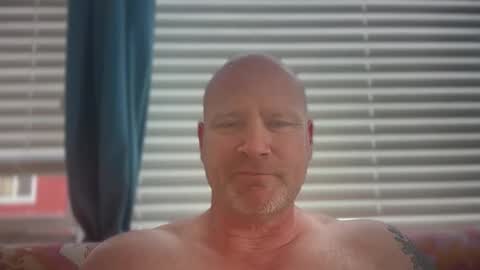 Snapshot of multipopper chatting on 05-01-26, 12:37 multipopper online show from 05-01-26, 12:37