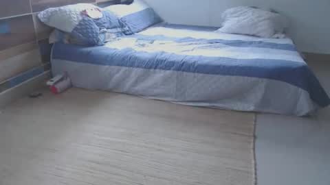 Snapshot of munchi_ chatting on 09-11-25, 04:40   online show from 09-11-25, 04:40