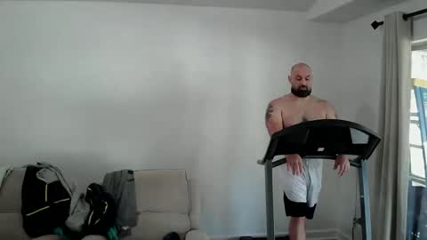 Snapshot of munchies420 chatting on 03-31-26, 01:44 Bearded online show from 03-31-26, 01:44