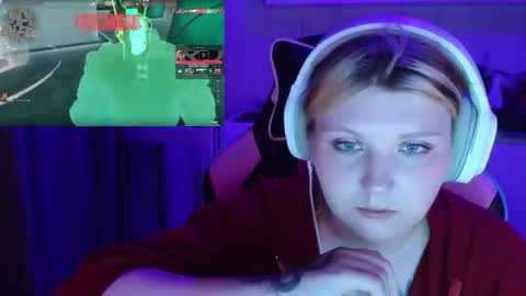 Snapshot of mura_muur chatting on 07-04-26, 04:24 Milana online show from 07-04-26, 04:24