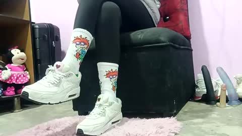 Snapshot of murielbrown chatting on 02-12-25, 01:19 Muriel online show from 02-12-25, 01:19