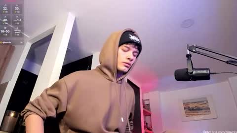 murielkarmesi online show from 10-15-25, 07:58