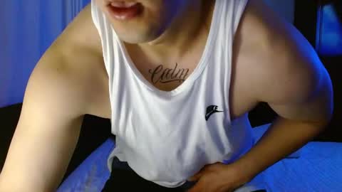 Snapshot of muscle_cock32 chatting on 07-05-26, 04:19 David Big online show from 07-05-26, 04:19