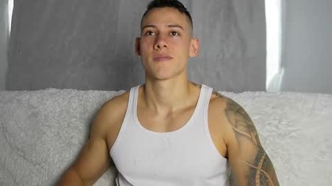 muscle_king_cum online show from 11-04-25, 04:17