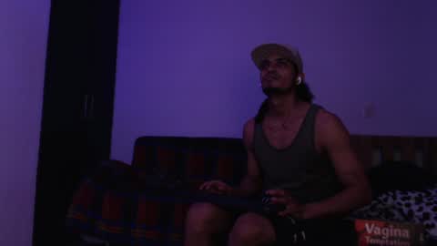 Snapshot of muscle_man1 chatting on 07-09-26, 02:59 Mike online show from 07-09-26, 02:59