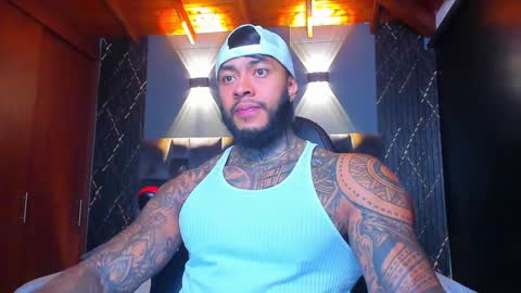 Snapshot of muscle_man19 chatting on 12-04-24, 01:36 Nick online show from 12-04-24, 01:36