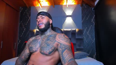 Snapshot of muscle_man19 chatting on 12-10-24, 12:17 Nick online show from 12-10-24, 12:17