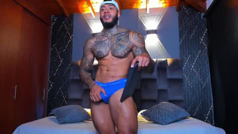 Snapshot of muscle_man19 chatting on 12-22-24, 04:38 Nick online show from 12-22-24, 04:38
