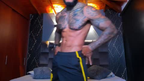 Snapshot of muscle_man19 chatting on 01-22-25, 03:52 Nick online show from 01-22-25, 03:52