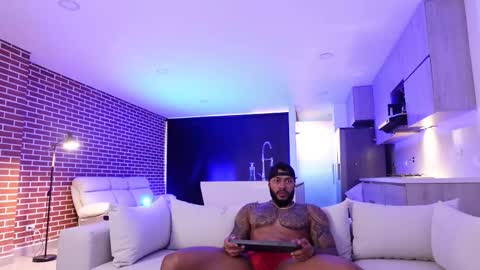 Snapshot of muscle_man19 chatting on 09-24-25, 11:24 Nick online show from 09-24-25, 11:24