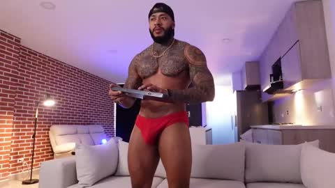 Snapshot of muscle_man19 chatting on 09-26-25, 11:14 Nick online show from 09-26-25, 11:14