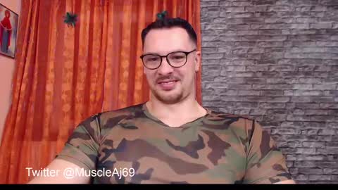 Snapshot of muscleaj69 chatting on 12-20-24, 07:50 AJ online show from 12-20-24, 07:50