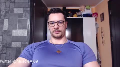 Snapshot of muscleaj69 chatting on 03-03-25, 02:48 AJ online show from 03-03-25, 02:48