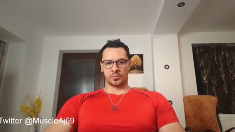 Snapshot of muscleaj69 chatting on 11-02-25, 03:36 AJ online show from 11-02-25, 03:36