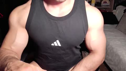 Snapshot of musclebredon chatting on 03-21-26, 08:56 BRENDON online show from 03-21-26, 08:56