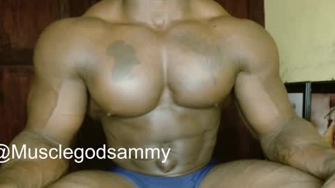 musclegod23 online show from 02-02-26, 07:01