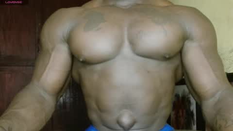musclegod23 online show from 02-21-26, 02:40