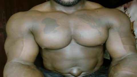 musclegod23 online show from 06-03-26, 09:56