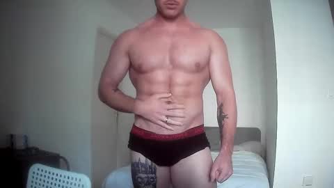 Snapshot of muscleshow00 chatting on 02-28-25, 01:36 muscleshow00 online show from 02-28-25, 01:36