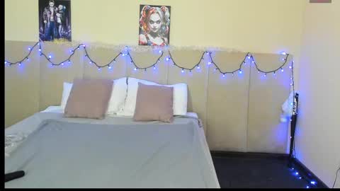 Snapshot of musclexxxbarbie chatting on 12-25-24, 04:32 Eva online show from 12-25-24, 04:32