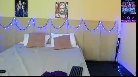 Snapshot of musclexxxbarbie chatting on 02-27-25, 08:31 Eva online show from 02-27-25, 08:31