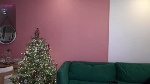 Snapshot of muscularfriend chatting on 01-25-25, 11:44 Ivan online show from 01-25-25, 11:44