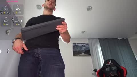 Snapshot of muscularfriend chatting on 07-20-26, 10:18 Ivan online show from 07-20-26, 10:18