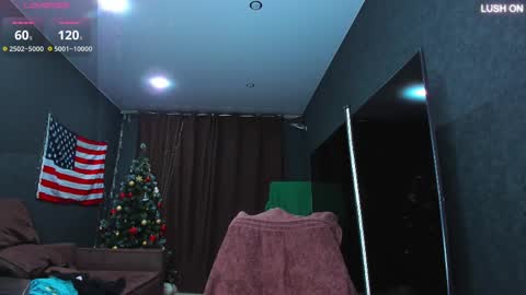 Snapshot of muscularjohnforu chatting on 02-13-25, 06:16 click icon for peach online show from 02-13-25, 06:16